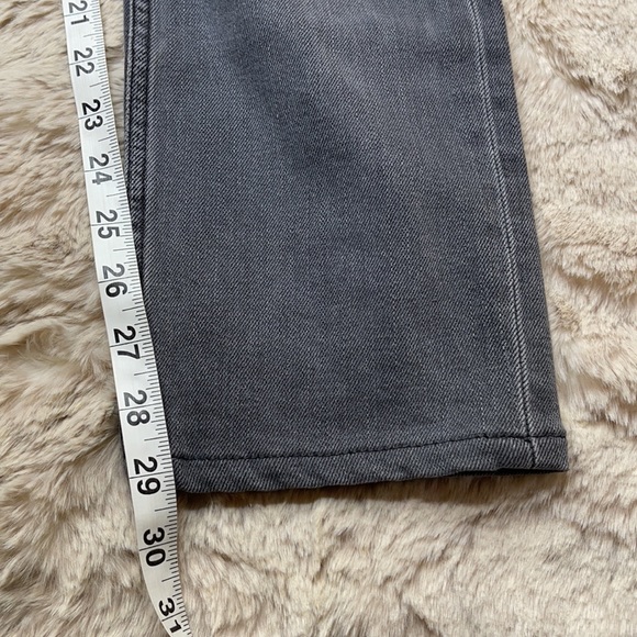 HUDSON•DISTRESSED•Gray•SARTOR•Jeans - Picture 9 of 11